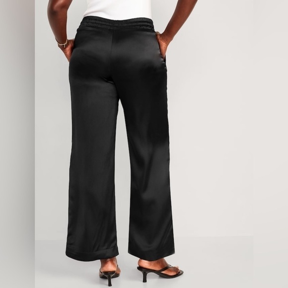 NWT! Black Mid-Rise Wide-Leg Satin Track Pants for Women - Size 2X  🔹 - Picture 6 of 9